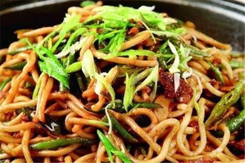 味道额吉铁锅焖面